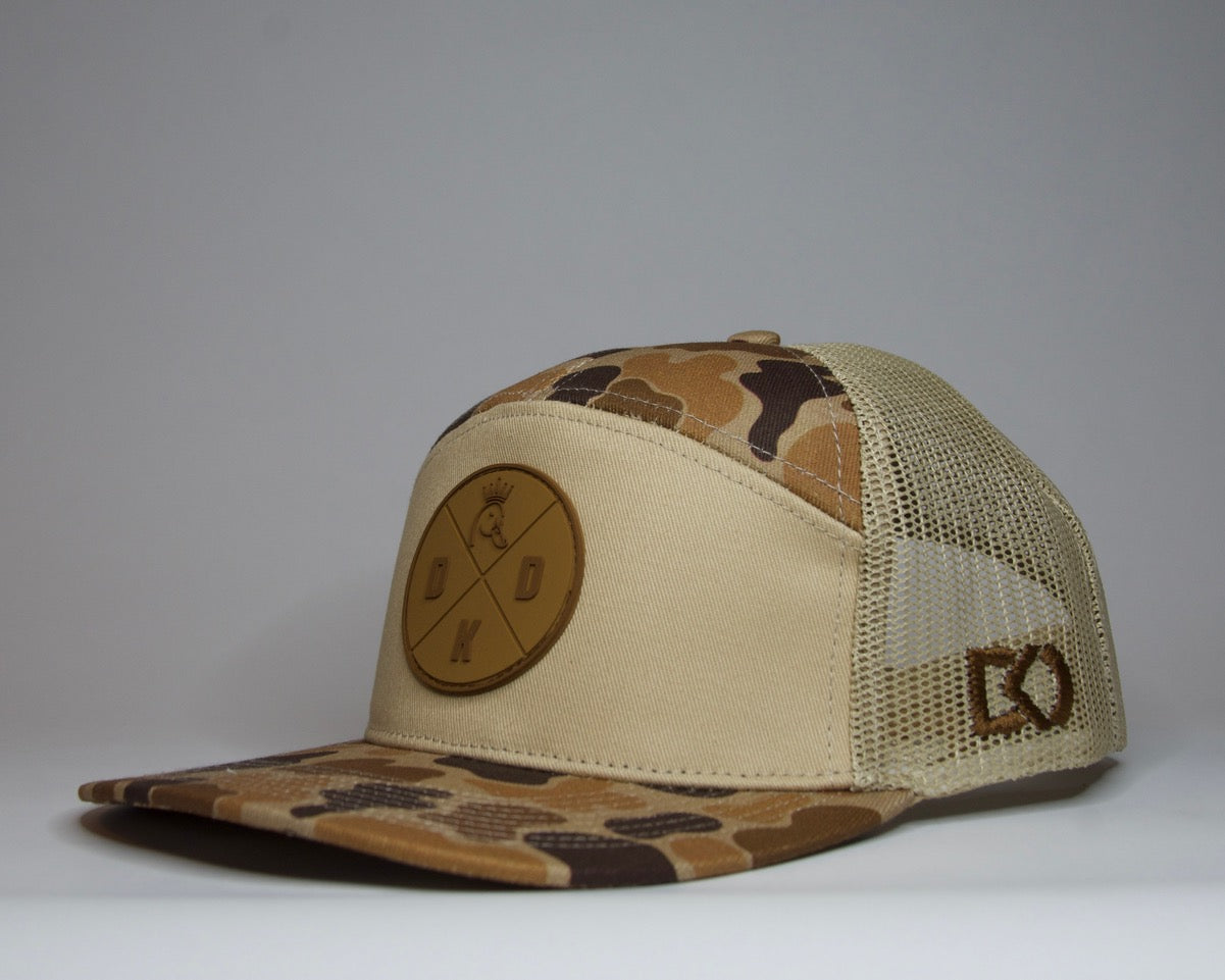 7 panel Trucker Cap Camo